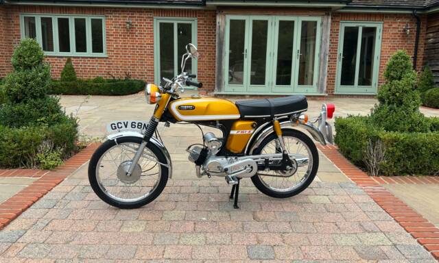 Image 1/38 of Yamaha DUMMY (1974)