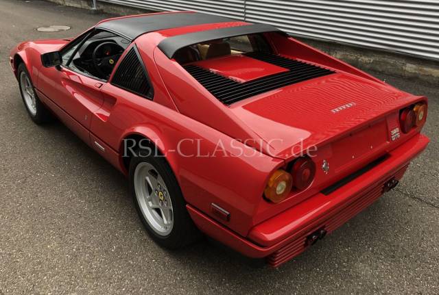 Image 1/30 de Ferrari 328 GTS (1986)