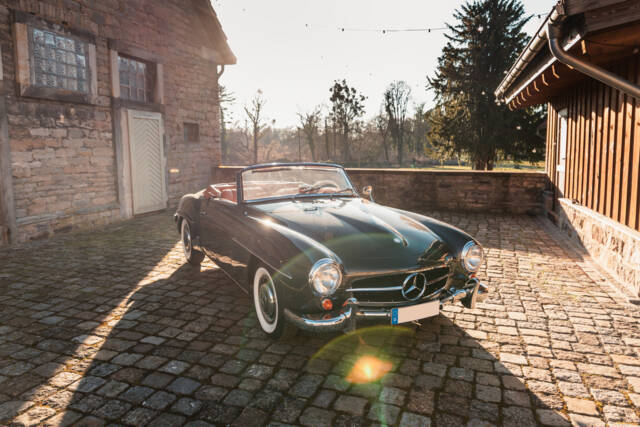 Image 1/14 of Mercedes-Benz 190 SL (1961)