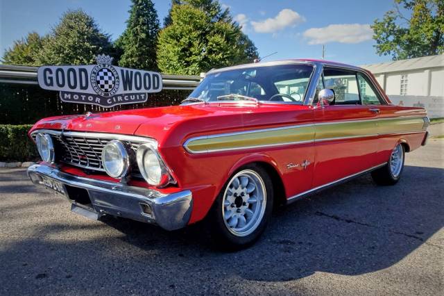 Image 1/8 of Ford Falcon Futura (1964)