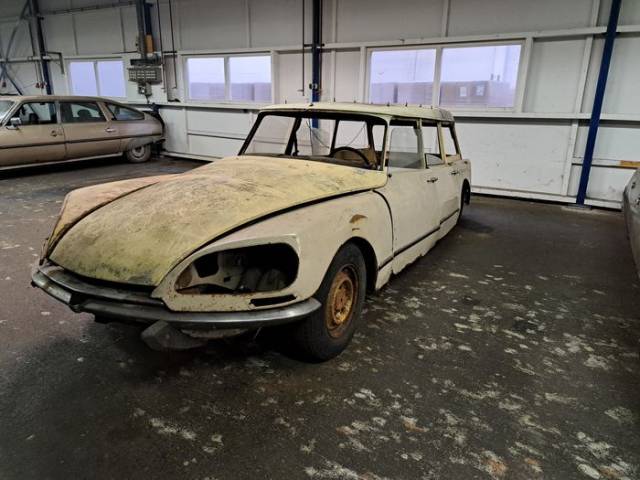 Image 1/9 of Citroën ID 20 Break (1972)