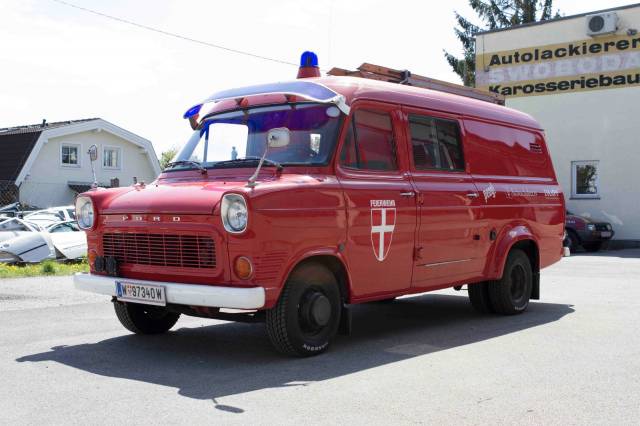 Image 1/21 of Ford Transit (1975)