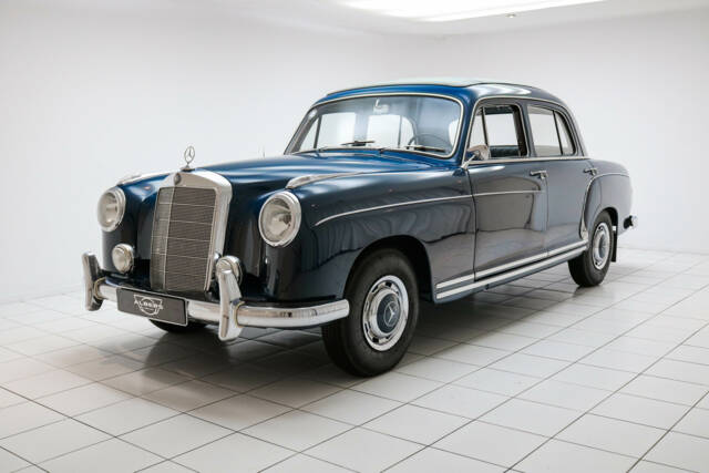 Image 1/18 of Mercedes-Benz 220 SE (1958)