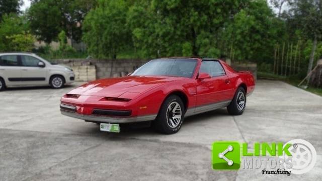 Bild 1/10 von Pontiac Firebird (1991)