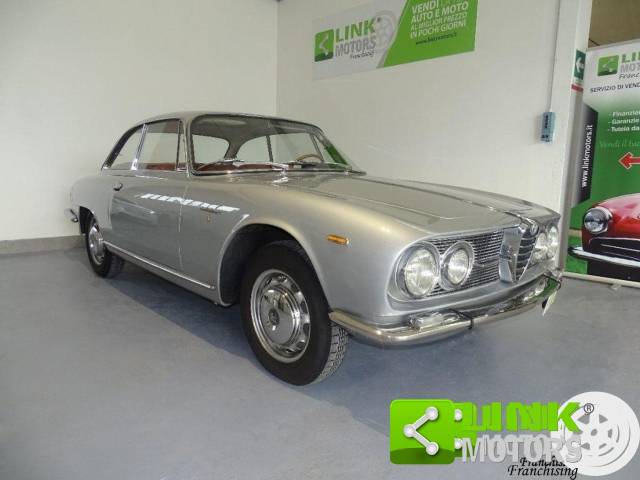 Bild 1/10 von Alfa Romeo 2000 Sprint (1961)