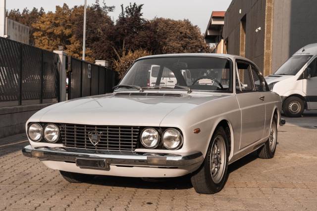 Image 1/34 of Lancia Flavia Coupé 2000 (1970)