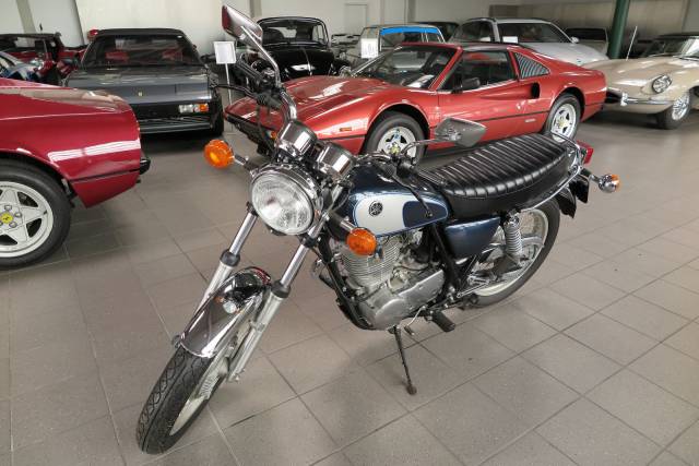 Imagen 1/12 de Yamaha DUMMY (1992)