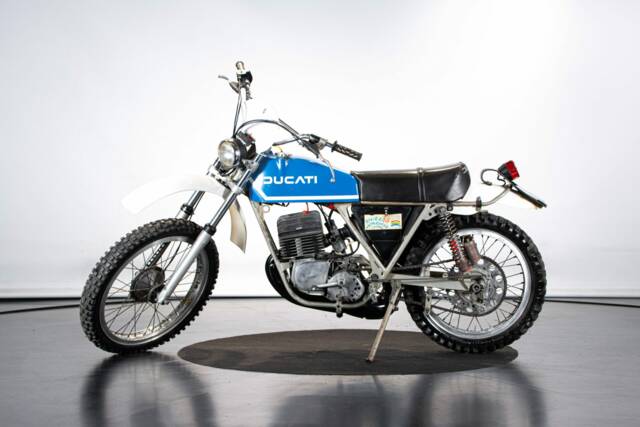 Image 1/50 of Ducati DUMMY (1976)