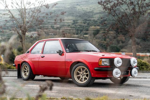 Imagen 1/31 de Opel Ascona 2,0 S (1984)