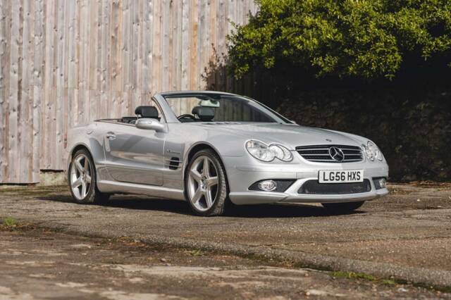 Image 1/50 de Mercedes-Benz SL 55 AMG (2006)