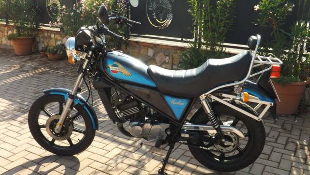 Image 1/47 de Laverda 125 LB Custom (1988)