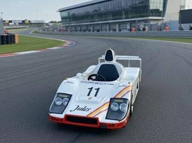 Image 1/68 of Porsche 936 Junior (1981)