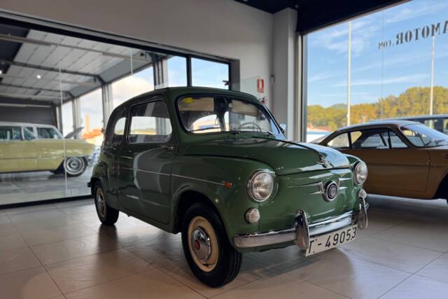 Image 1/36 of SEAT 600 D (1966)