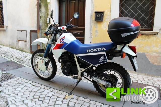 Imagen 1/22 de Honda DUMMY (1993)