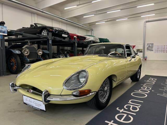 Image 1/28 de Jaguar Type E 4.2 (1965)