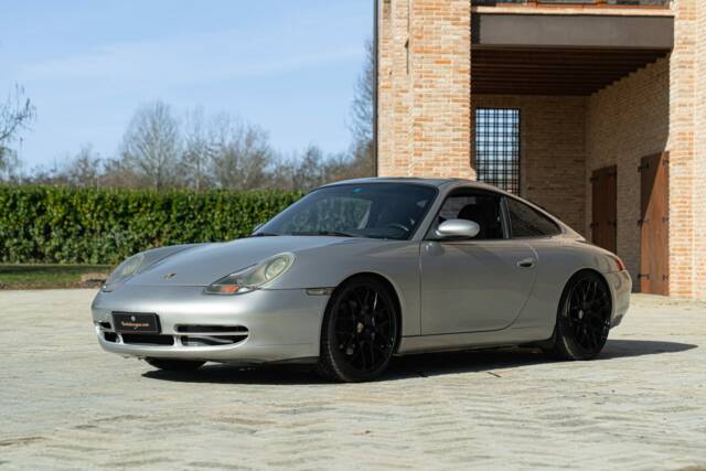 Bild 1/50 von Porsche 911 Carrera 4 (1999)