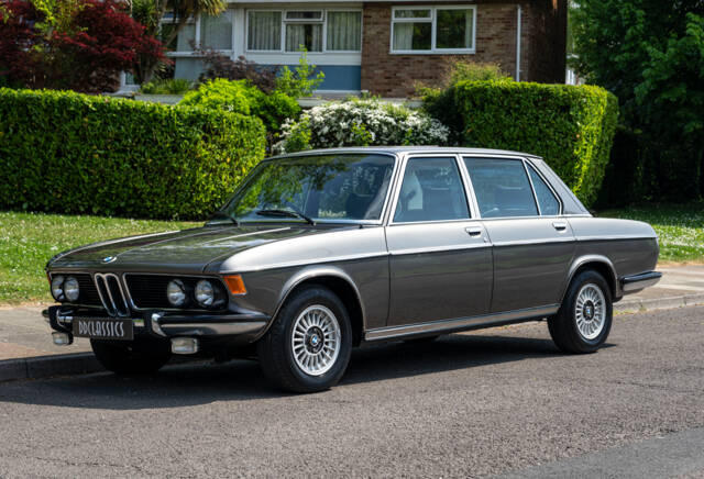 Image 1/29 of BMW 3,3 L (1975)
