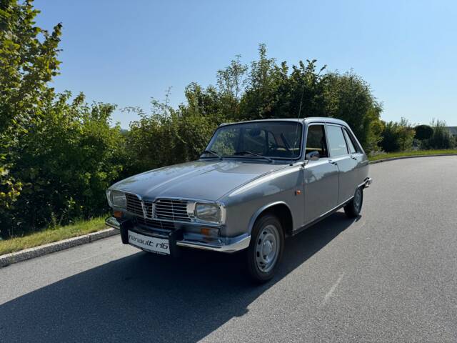 Image 1/44 of Renault R 16 (1967)