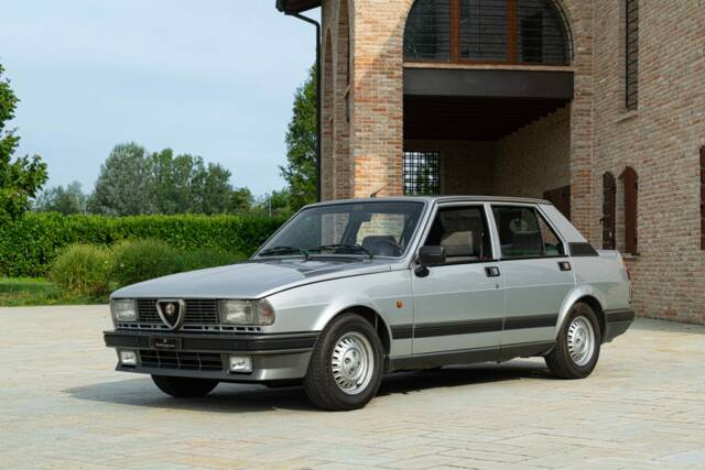 Bild 1/50 von Alfa Romeo Giulietta 1.8 (1985)