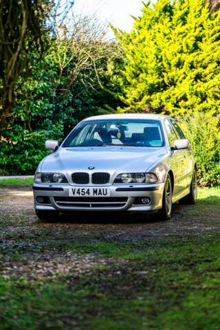 Imagen 1/8 de BMW 528i (1999)