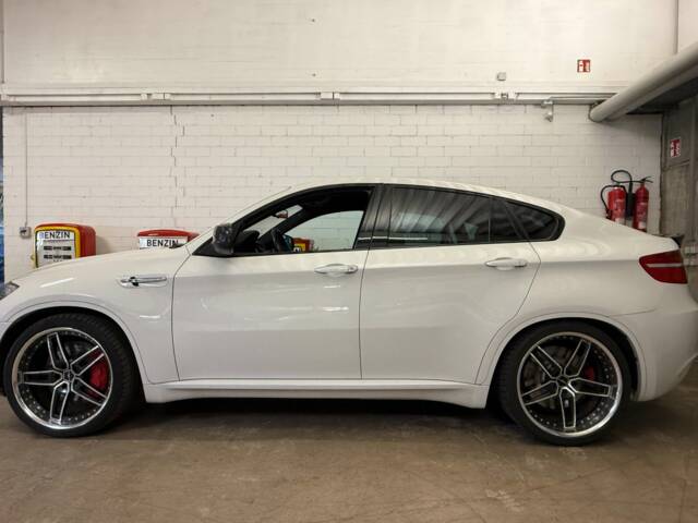 Image 1/20 of BMW X6 M (2010)