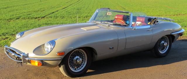 Image 1/50 de Jaguar E-Type (1971)