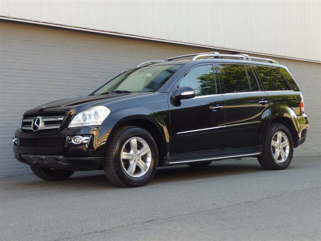 Imagen 1/100 de Mercedes-Benz GL 550 4MATIC (2008)
