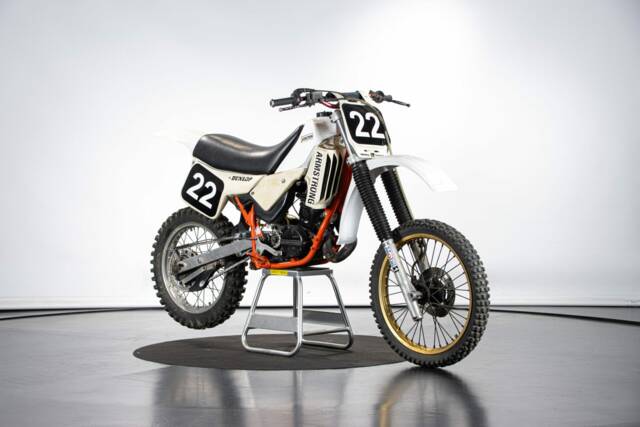 Image 1/15 of Armstrong MT 500 (1984)