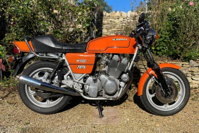 Image 1/48 of Laverda DUMMY (1982)