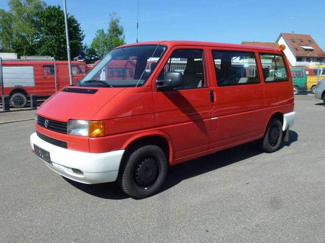 Image 1/15 de Volkswagen T4 Kombi 2.0 (2000)