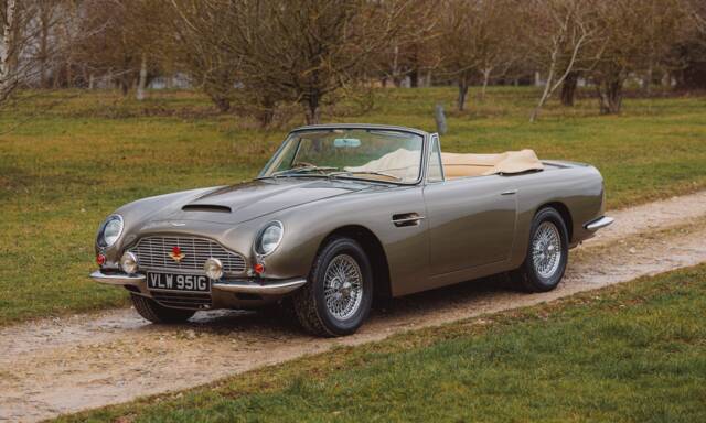 Image 1/99 of Aston Martin DB 6 Volante (1968)