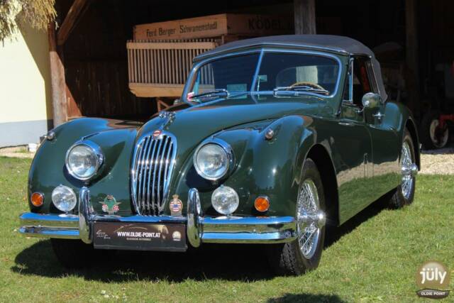 Image 1/25 of Jaguar XK 140 DHC (1956)