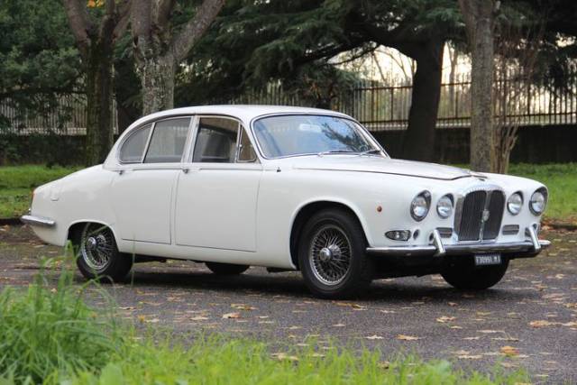 Image 1/9 of Daimler Sovereign 4.2 (1969)