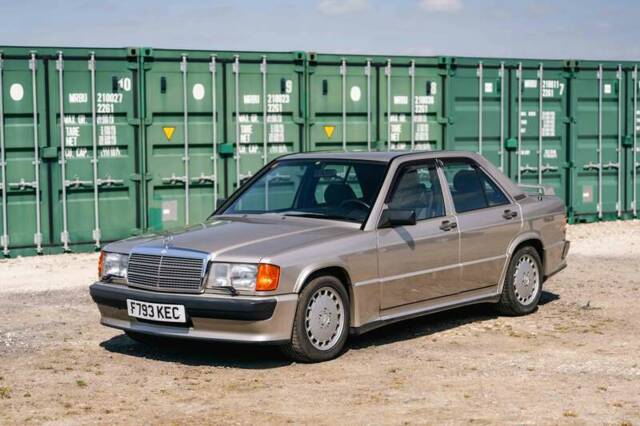 Immagine 1/10 di Mercedes-Benz 190 E 2.5-16 (1989)