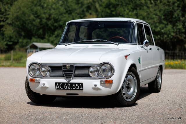 Immagine 1/40 di Alfa Romeo Giulia 1600 TI (1967)