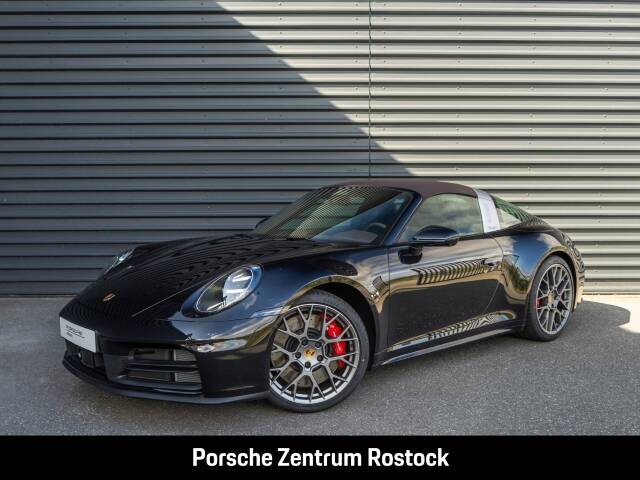 Immagine 1/32 di Porsche 911 Carrera 4S (1900)