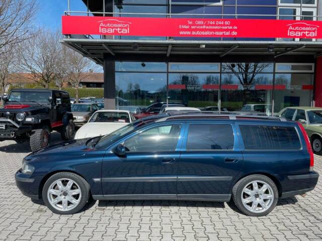 Image 1/19 of Volvo V 70 2.4T (2001)