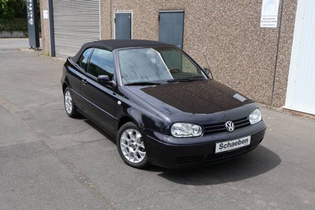 Bild 1/29 von Volkswagen Golf IV Cabrio 2.0 (2002)