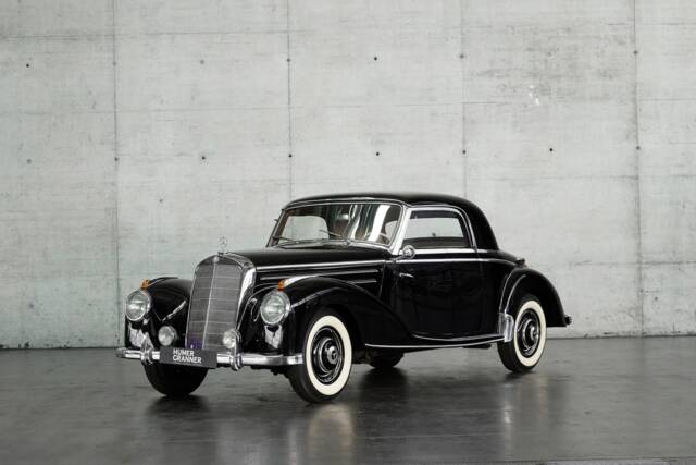 Image 1/50 of Mercedes-Benz 220 Coupe (1954)