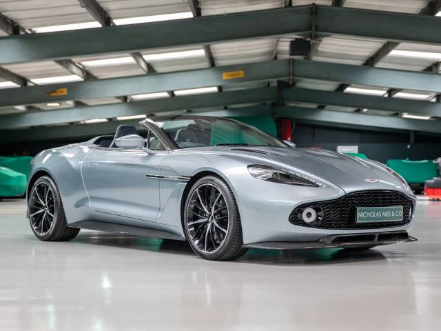 Bild 1/43 von Aston Martin Vanquish Zagato Volante (2018)