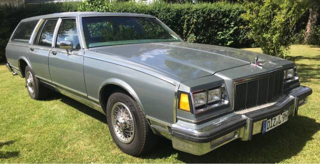 Wunderschöner neu Lackierter Buick