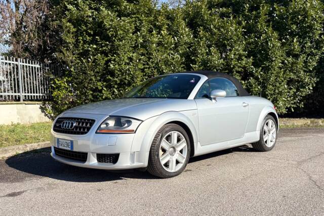 Bild 1/25 von Audi TT 3.2 quattro (2004)