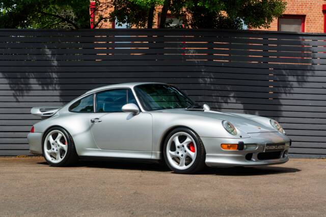 Bild 1/58 von Porsche 911 Carrera 4S (1996)
