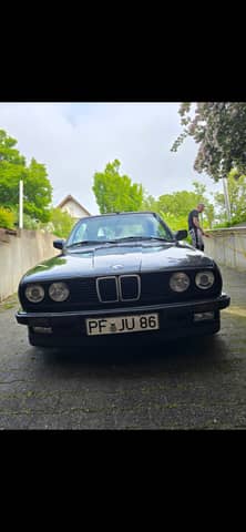 Image 1/9 of BMW 320i (1989)