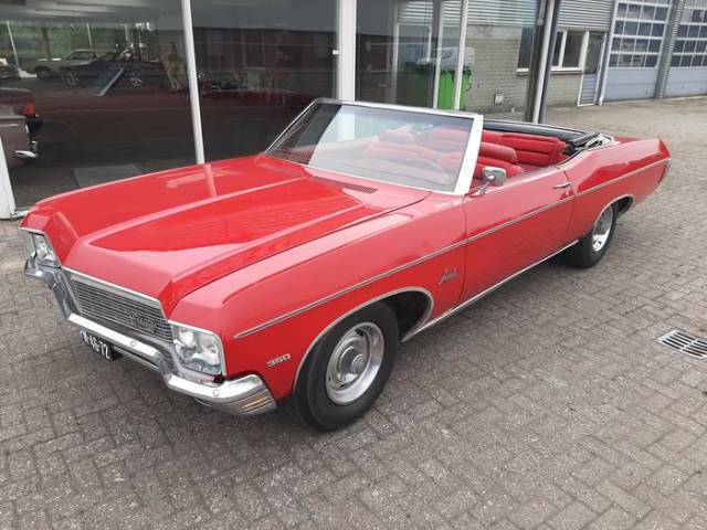 Image 1/9 of Chevrolet Impala Convertible (1970)