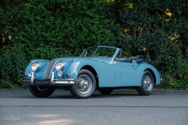 Immagine 1/22 di Jaguar XK 140 SE DHC (1955)