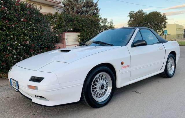 Bild 1/9 von Mazda RX-7 Turbo (1990)
