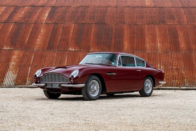 Image 1/39 of Aston Martin DB 6 (1967)