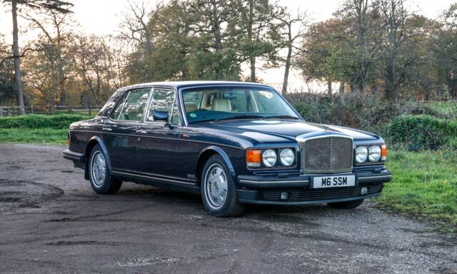 Image 1/37 of Bentley Brooklands (1994)
