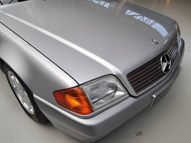Bild 1/30 von Mercedes-Benz SL 280 (1993)